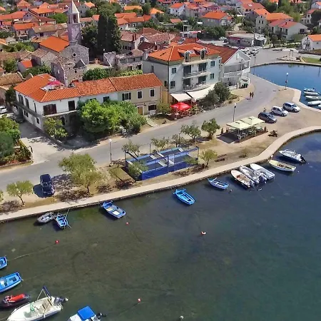 Budrak.3 Apartment *